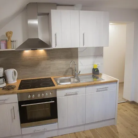 Apartmaji Hubi *